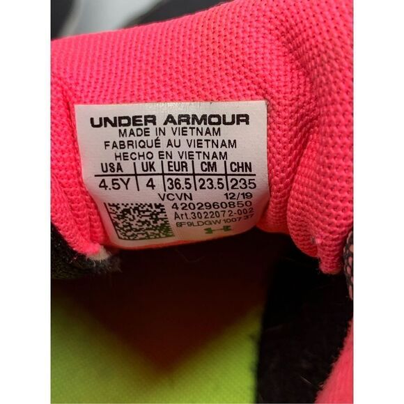 Under Armour Leadoff Low RM Baseball Cleats Black Hot Pink Girls Youth Kids 4.5 - Picture 7 of 8